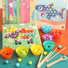 Load image into Gallery viewer, Animals Montessori Sorting Rainbow Beads Pick Up Set