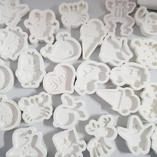 Load image into Gallery viewer, [Ready Stock] The Original Magic Water Babies Milk Calcium / 3D and 4-in-1 Special Moulds
